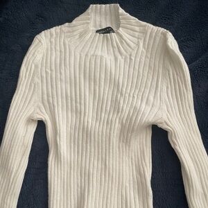 Kendall and Kylie turtle neck